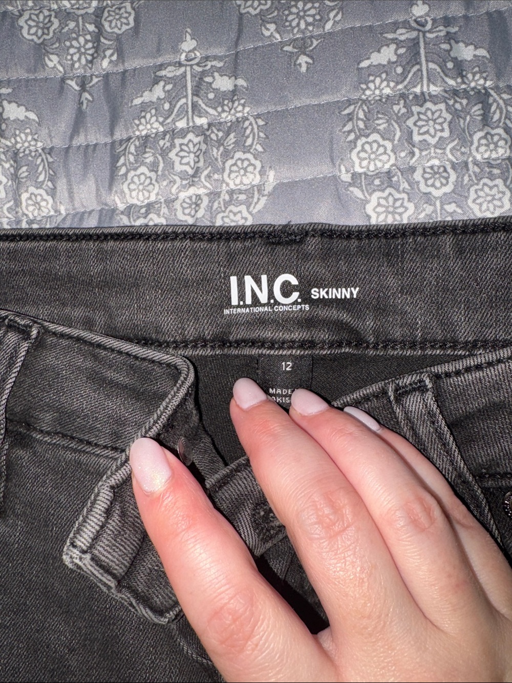 I.N.C. Skinny Jeans in Charcoal Gray